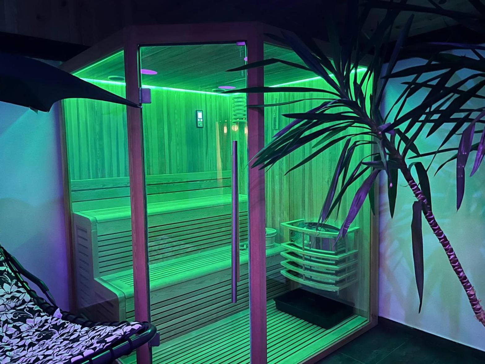 Insula Christiana Hotel Cristian  Bagian luar foto