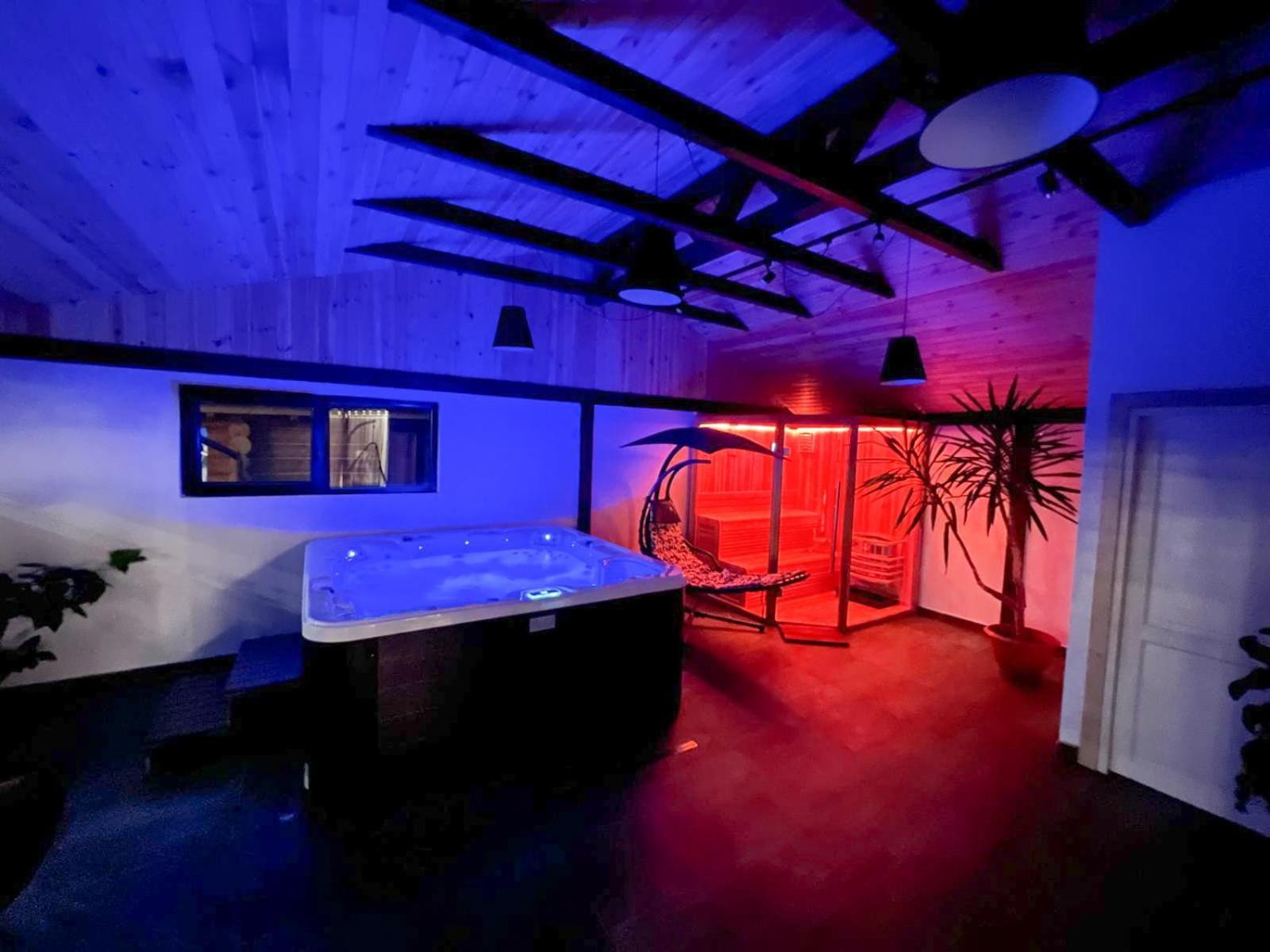 Insula Christiana Hotel Cristian  Bagian luar foto